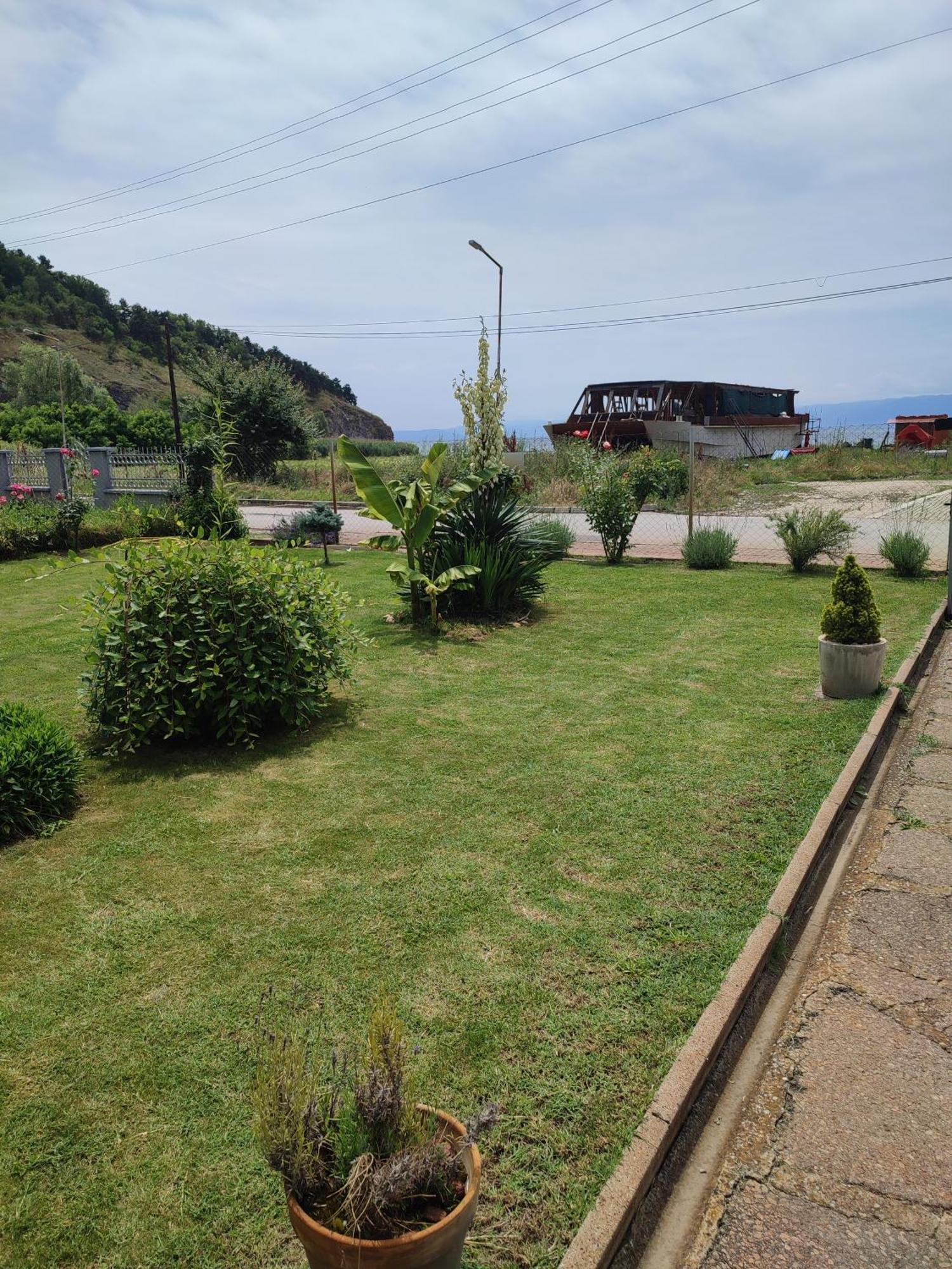 Apartments Three Ohrid Exteriör bild