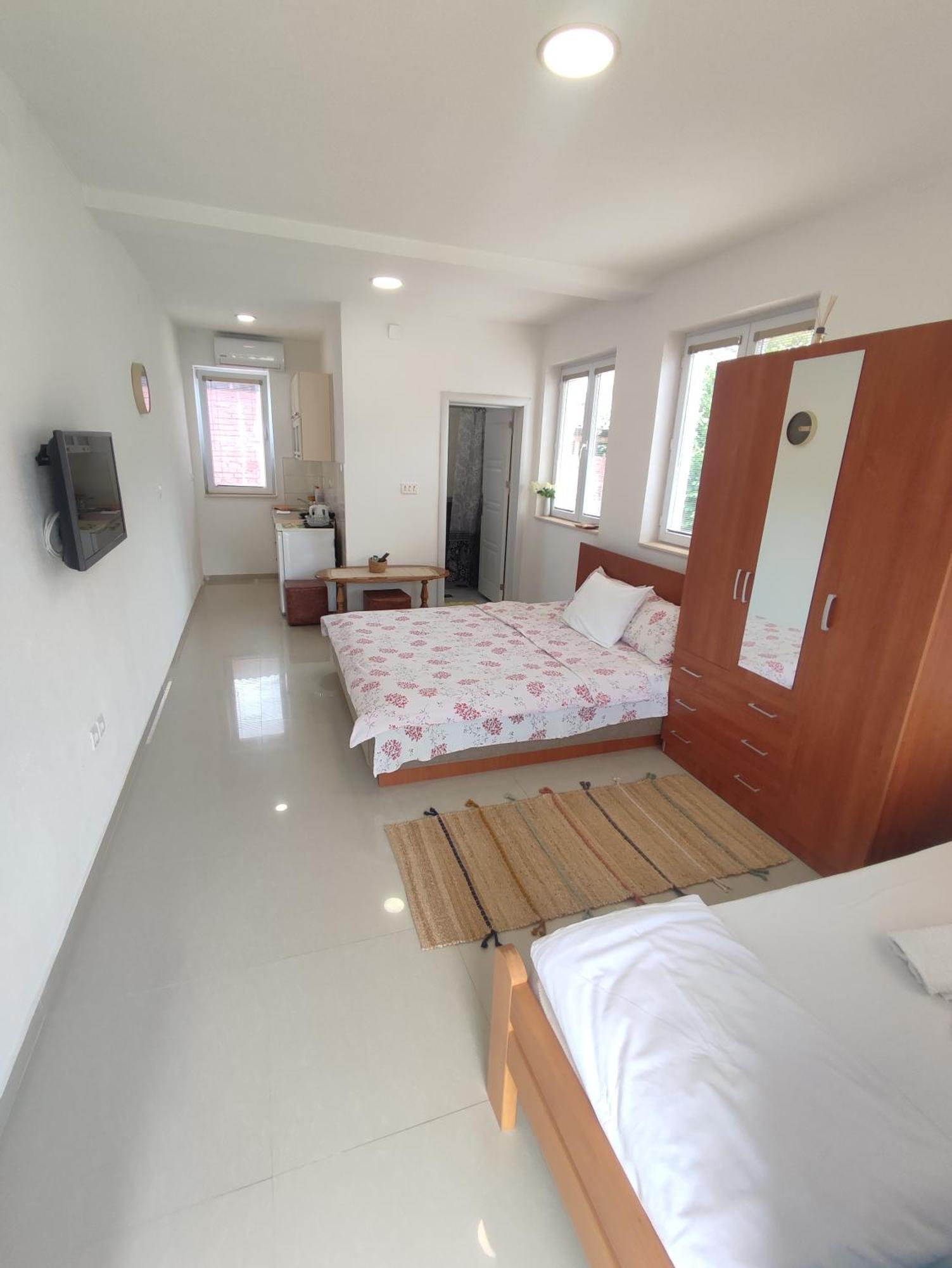 Apartments Three Ohrid Rum bild